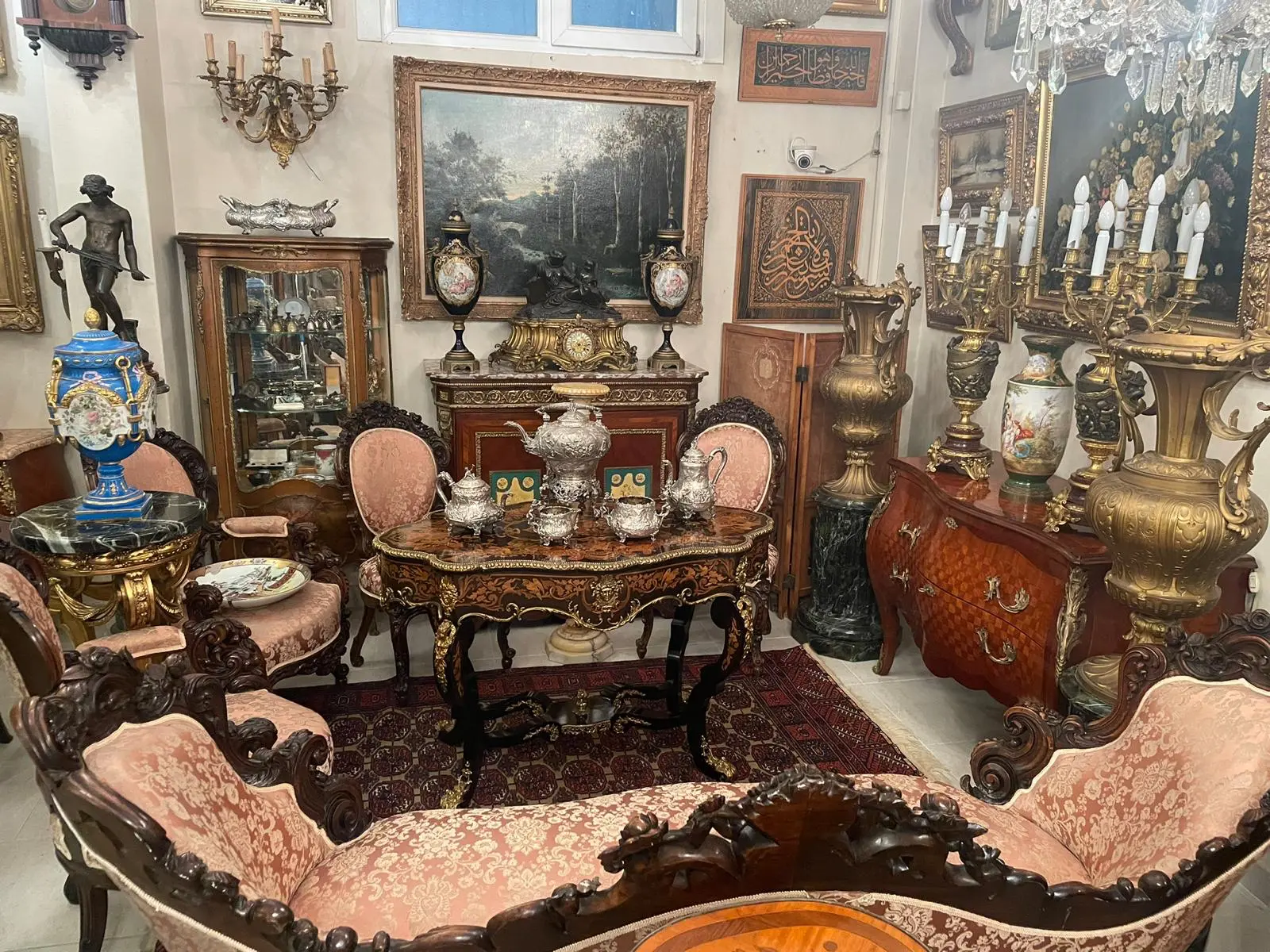 [Resim: istanbul-antika-alan-yerler.webp]